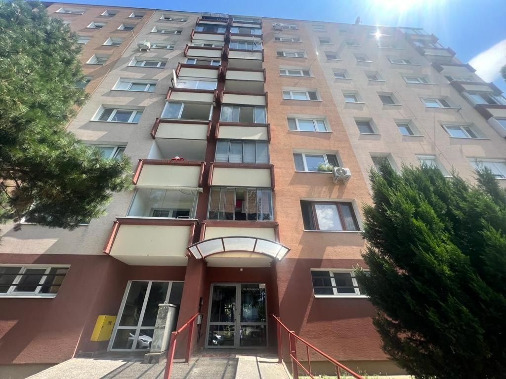 Apartman Solid, Bratislava Apartment Екстериор снимка